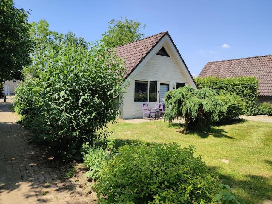 Vrijstaande Recreatiebungalow Met Slaapvide Posterholt Esterno foto